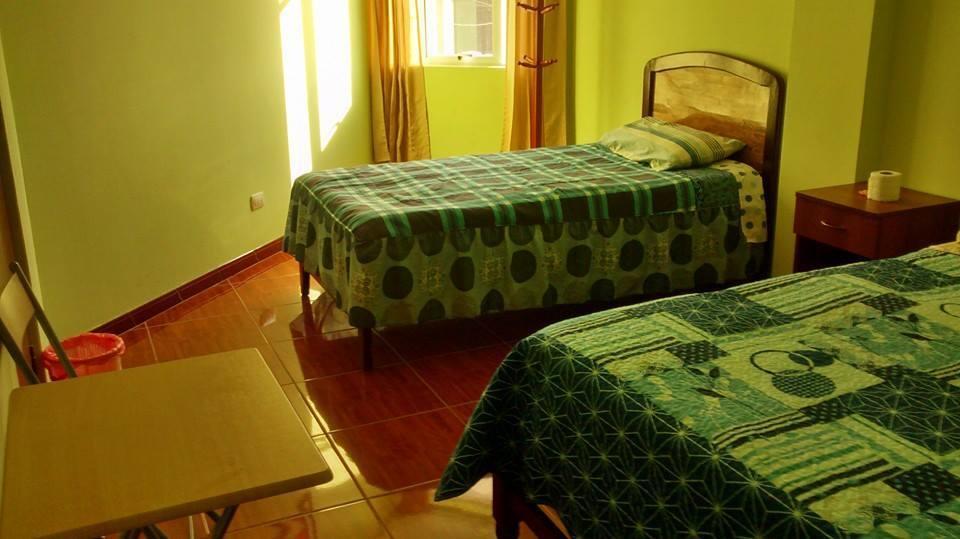 Hostal Puerto Ingles Ilo Quarto foto